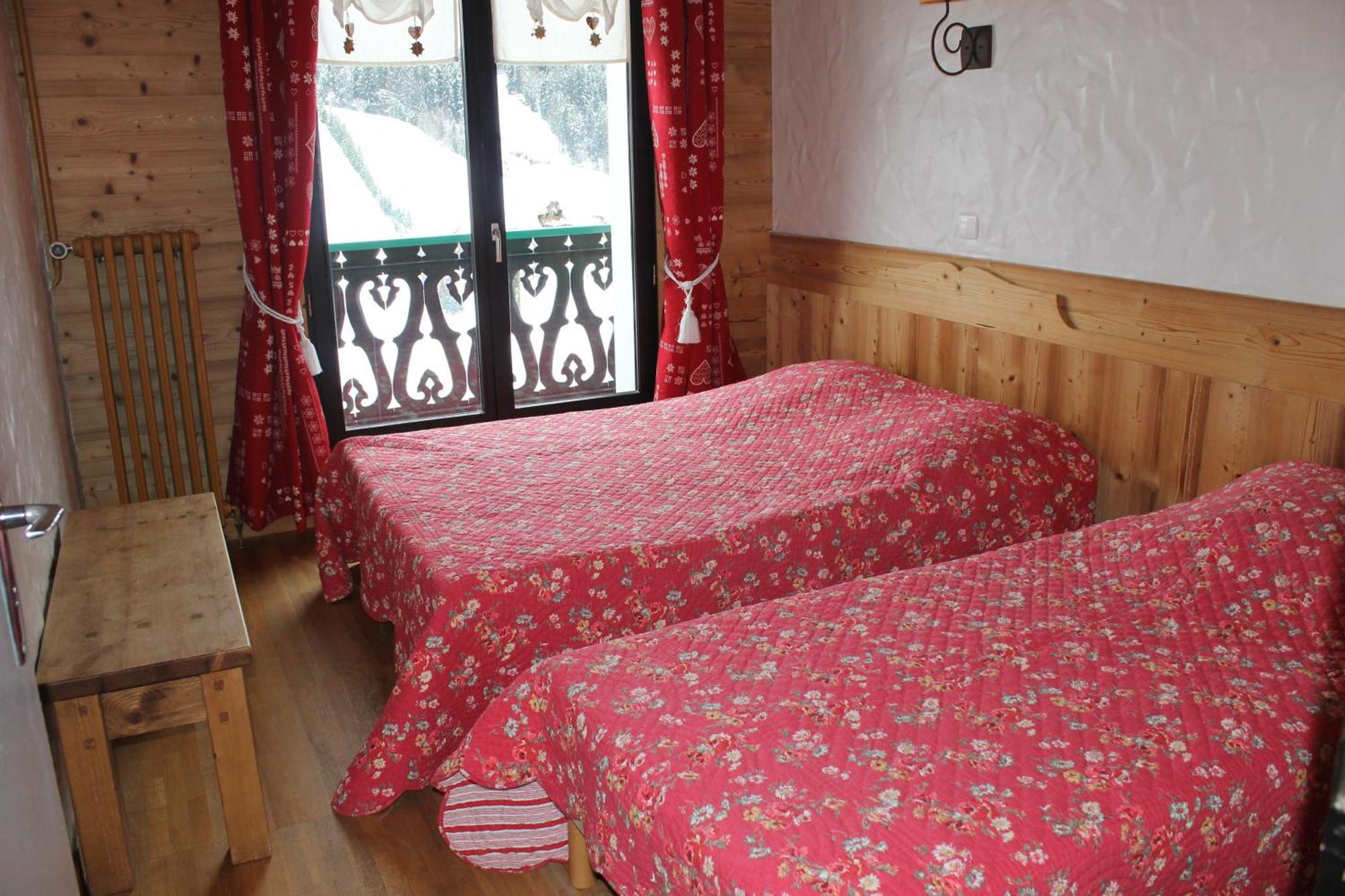 Chalet Fleur Des Alpes เลส์เฌต์ ภายนอก รูปภาพ