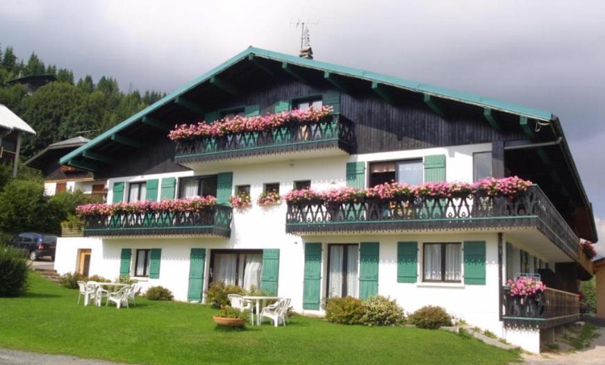 Chalet Fleur Des Alpes เลส์เฌต์ ภายนอก รูปภาพ