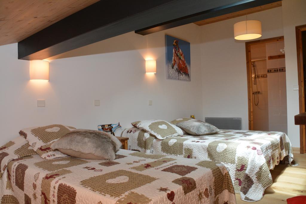Chalet Fleur Des Alpes เลส์เฌต์ ภายนอก รูปภาพ